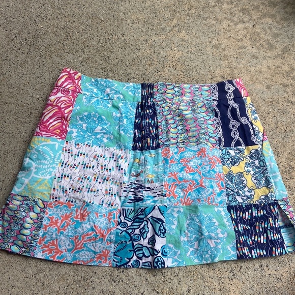 Lily Pulitzer skirt size 4 - Picture 2 of 3